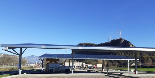 Ombriere de parking  VARCES